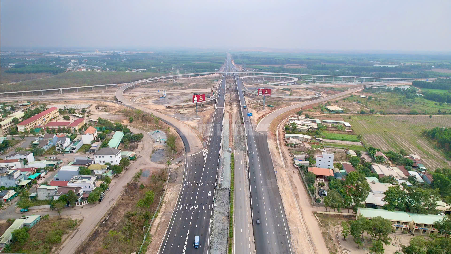 Khai thác tạm một số đoạn trên tuyến cao tốc Biên Hòa - Vũng Tàu trước Tết Nguyên đán- Ảnh 6.