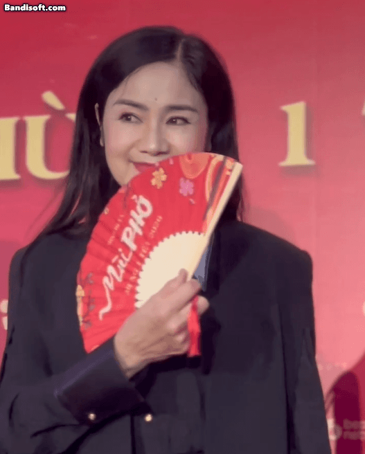 Việt Nam bao giờ mới có thêm tiểu thư khuê các đẹp cỡ này, lục 1000 cuốn từ điển cũng không đủ từ để khen- Ảnh 2.