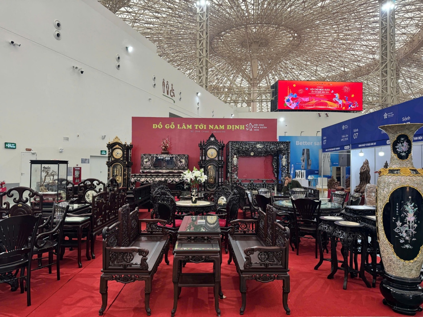 Sắm đủ Tết đầy ở Hội chợ Mùa Xuân lần thứ nhất năm 2026 - Ảnh 6.