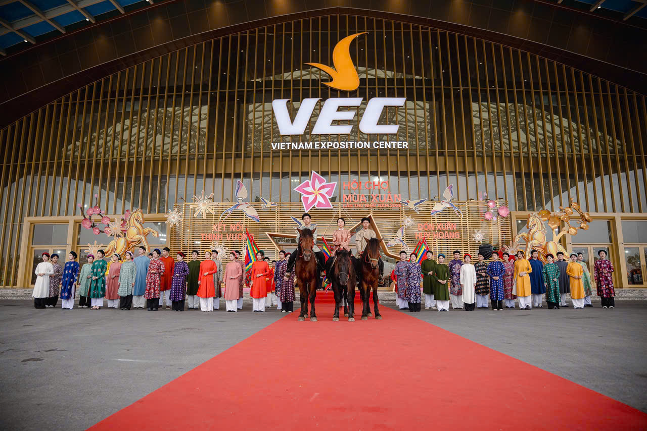 Sắm đủ Tết đầy ở Hội chợ Mùa Xuân lần thứ nhất năm 2026 - Ảnh 9.