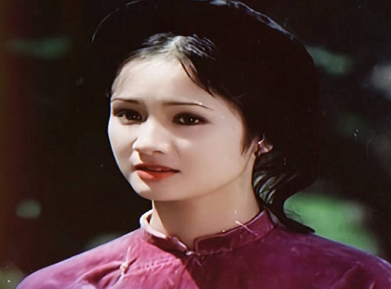 Việt Nam bao giờ mới có thêm tiểu thư khuê các đẹp cỡ này, lục 1000 cuốn từ điển cũng không đủ từ để khen- Ảnh 6.