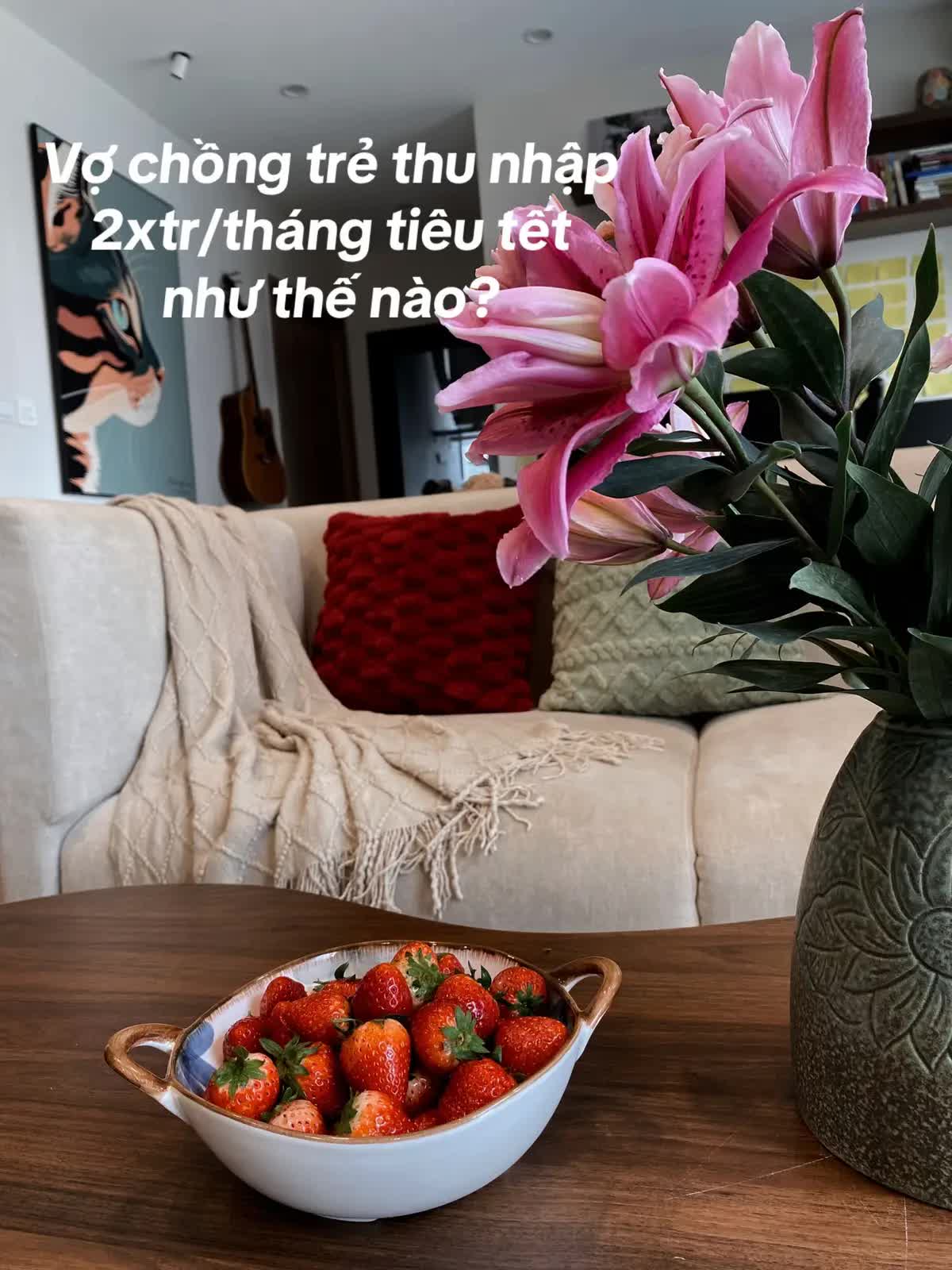 Vợ đảm ở Hà Nội dự trù chi tiêu Tết cho 3 gia đình gói gọn 21 triệu: Cành đào 300k, tuyết mai 90k... hoa rực rỡ khắp nhà- Ảnh 8.