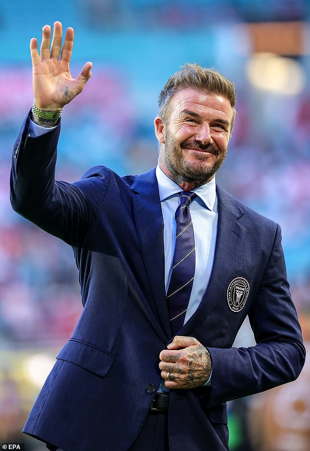 David Beckham bán penthouse 600 tỷ giữa lúc "cạch mặt" con trai cả - Ảnh 1.