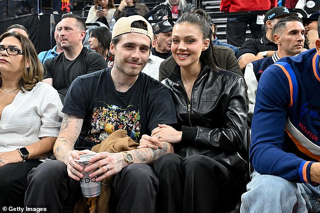 David Beckham bán penthouse 600 tỷ giữa lúc "cạch mặt" con trai cả - Ảnh 4.