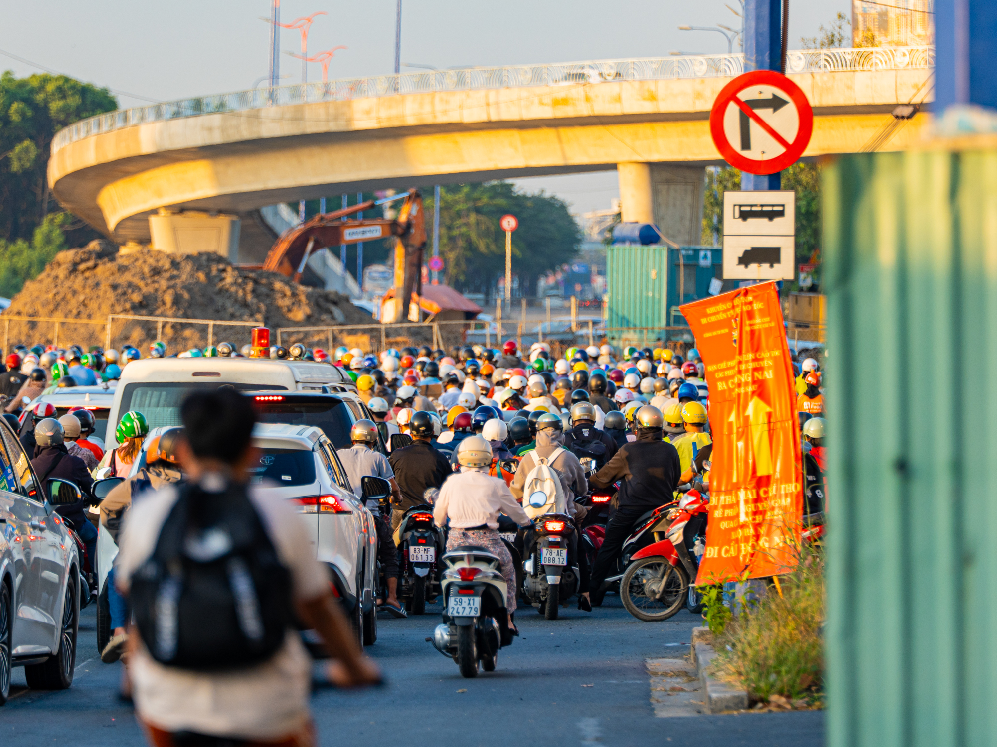 Toàn cảnh nút giao có 2 hầm, 3 tầng, 8 cầu, trị giá 3.400 tỷ ở TP.HCM - Ảnh 5.