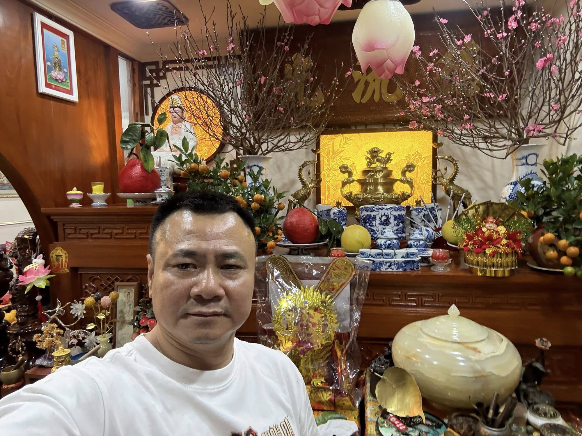 Điều đắt giá nhất trong nhà riêng của NSND Tự Long - Phó Giám đốc Nhà hát chèo Quân đội cận Tết- Ảnh 7.