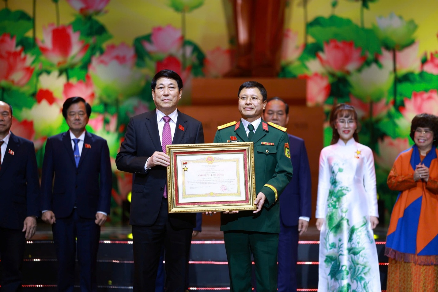 Hành Trình 17 Năm Của Người Viettel Campuchia Và Niềm Hạnh Phúc Phụng Sự Cả 2 Dân Tộc- Ảnh 1.