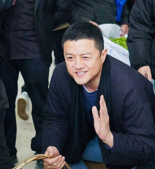 Lý Á Bằng ngừng bán hàng online sau phiên livestream 374 tỷ- Ảnh 1.