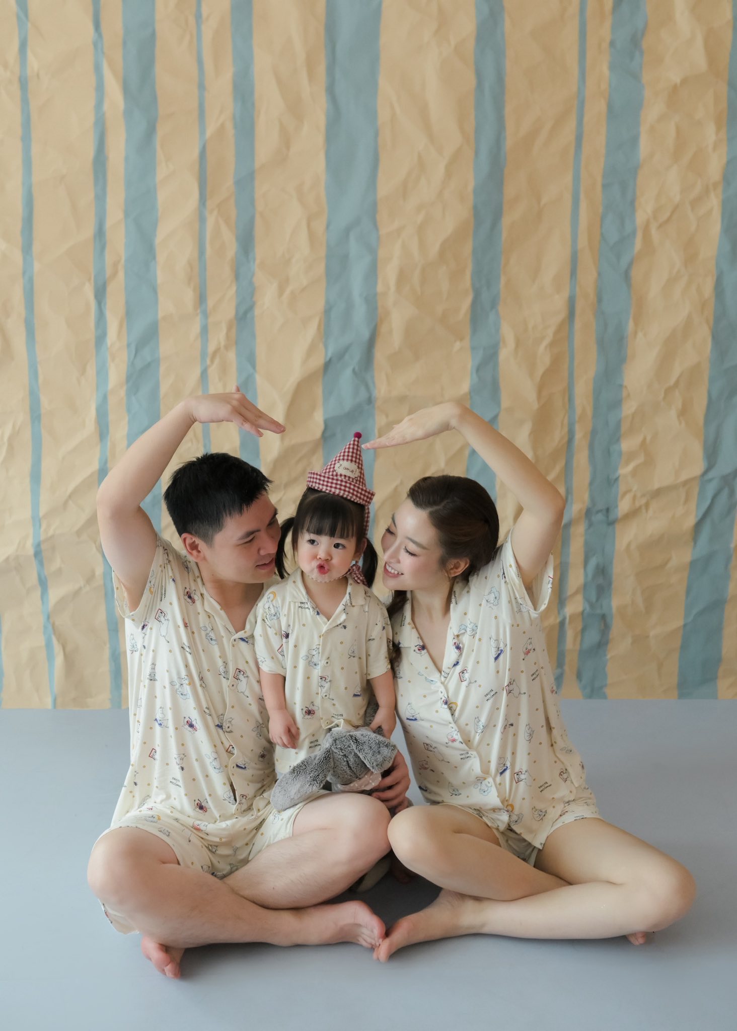 Ái nữ nhà Đỗ Mỹ Linh và Chủ tịch CLB Hà Nội diện áo dài đón Tết, visual “cưng xỉu”- Ảnh 3.