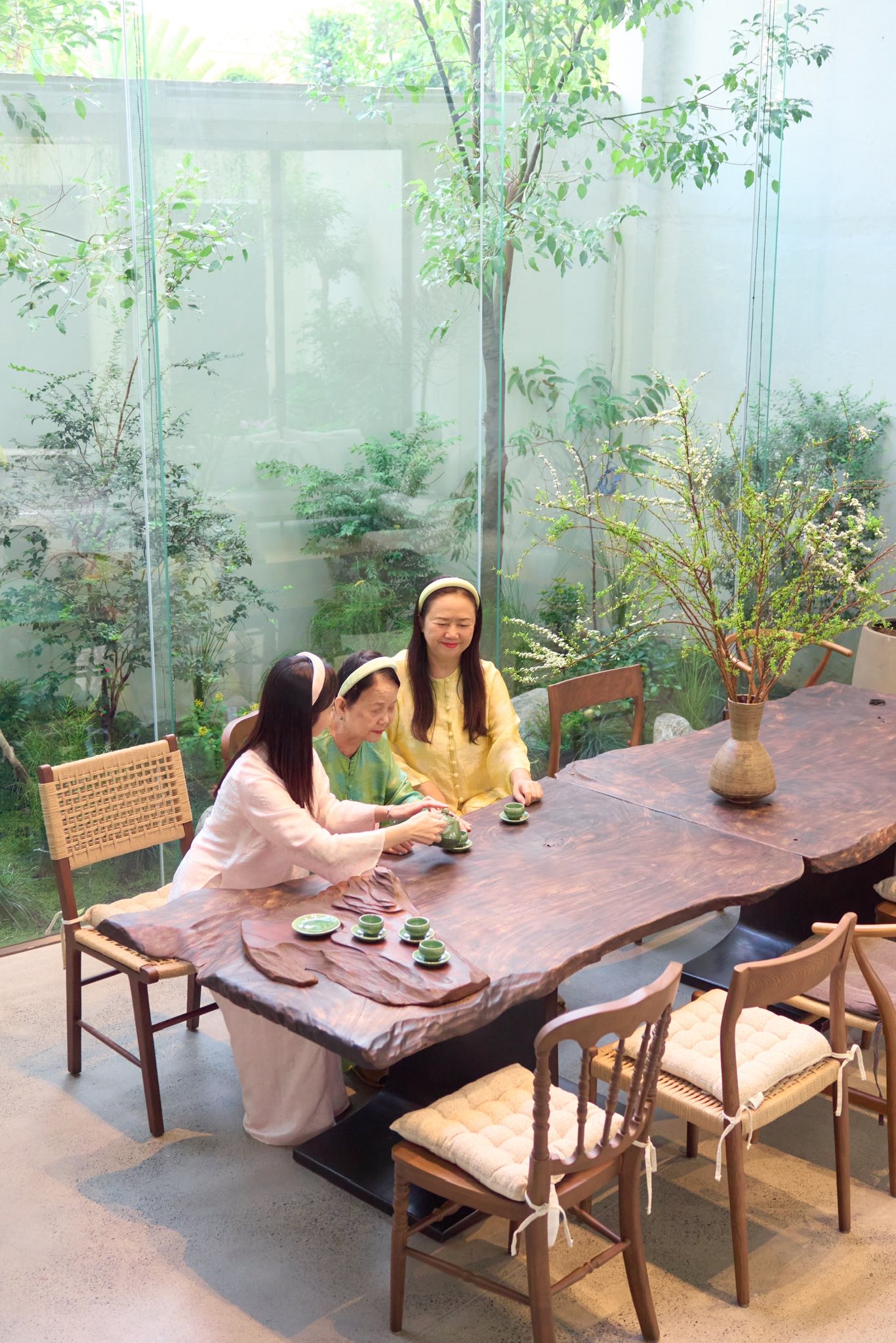 Midu khoe 1 thứ ngày cận Tết, netizen nhìn vào chốt luôn: "Chị có tất cả!" - Ảnh 3.