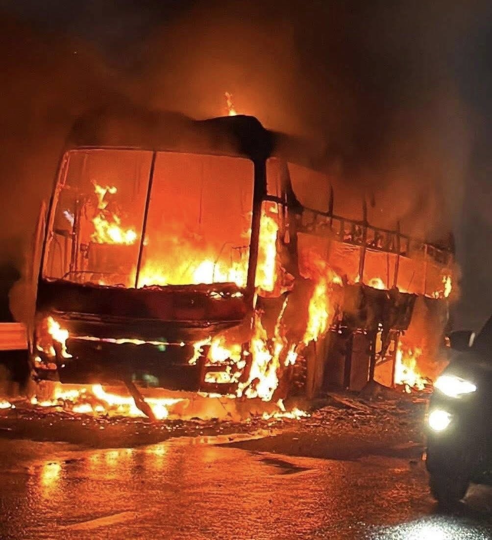 Ùn tắc kéo dài tại khu vực Đèo Cả - Ảnh 1.