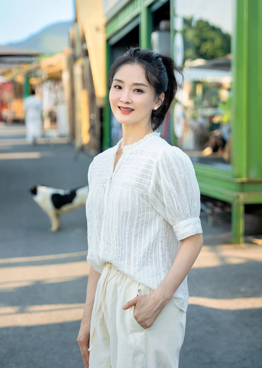 Nàng "Tình Nhi" ngày nào giờ đã 52 tuổi, chụp ảnh cùng con trai ngỡ 2 chị em: Có 4 thói quen chống già, nuôi dưỡng nội tiết "đỉnh của đỉnh"- Ảnh 4.