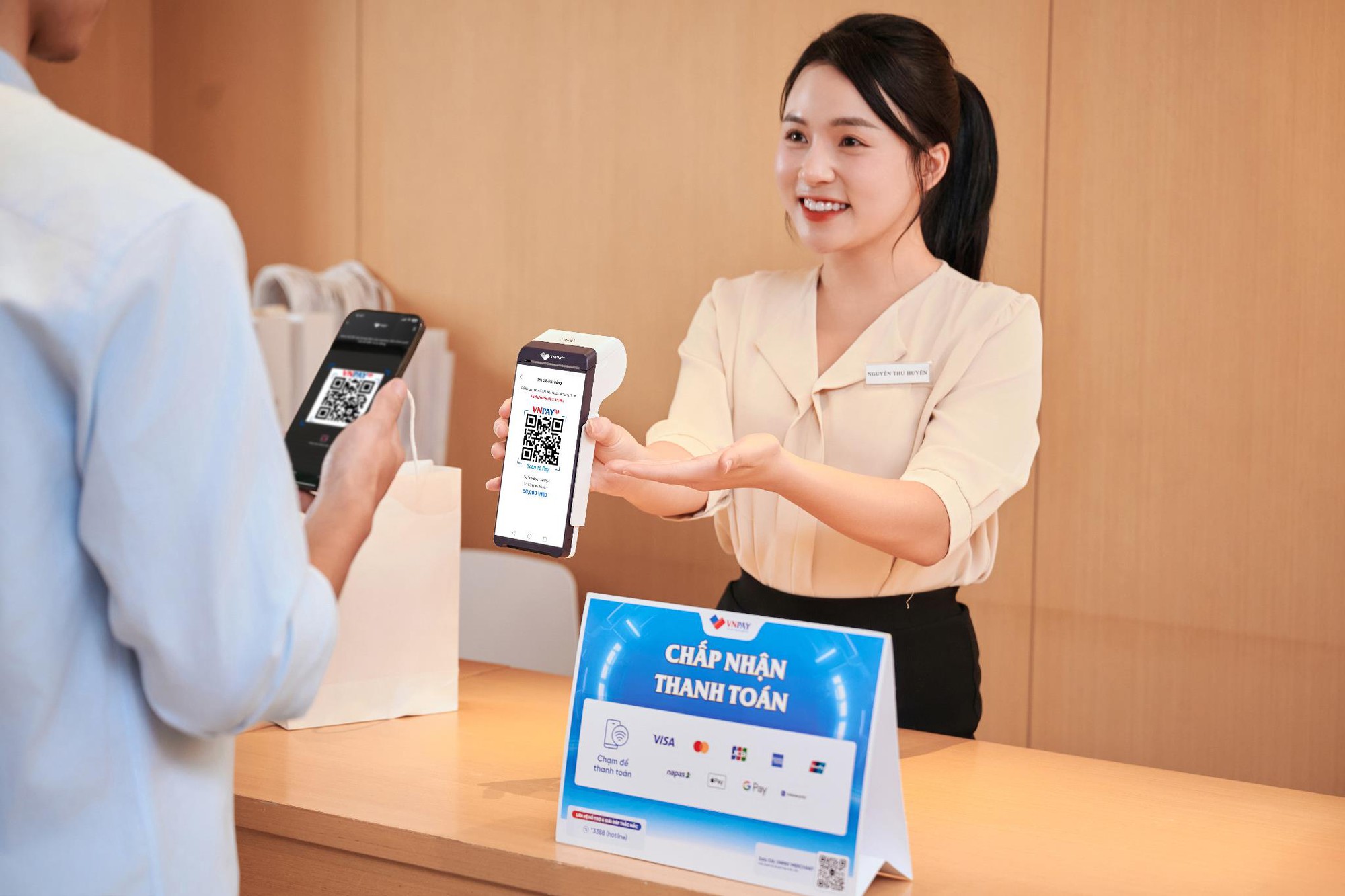 VNPAY và NAPAS tăng cường hợp tác toàn diện, thúc đẩy thanh toán số- Ảnh 1. VNPAY và NAPAS tăng cường hợp tác toàn diện, thúc đẩy thanh toán số- Ảnh 1.