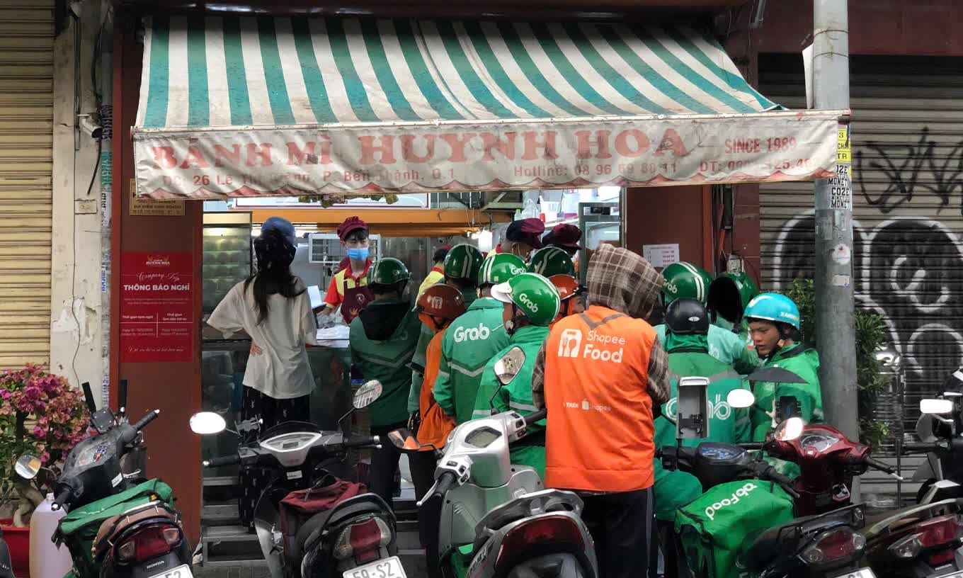 Mảng giao đồ ăn tại Việt Nam sắp có thêm "ông lớn"? Liệu có đủ sức đối chọi khi đã có Grab, Shopee, be và Xanh SM? - Ảnh 1.