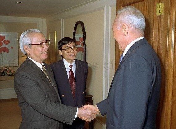 Ông Lý Quang Diệu 2 lần nhận được thư "nhờ giúp Việt Nam": Hé lộ bí quyết 3-12-15 phía sau bộ óc chiến lược- Ảnh 1.