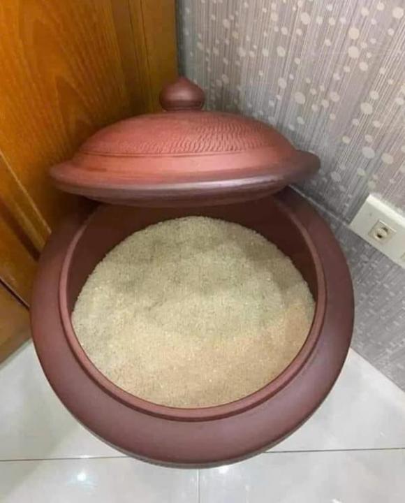 Cuối năm, đừng vội bỏ thứ này khỏi nhà: Nhiều người dọn cho gọn rồi tiền bạc bắt đầu trục trặc- Ảnh 1.