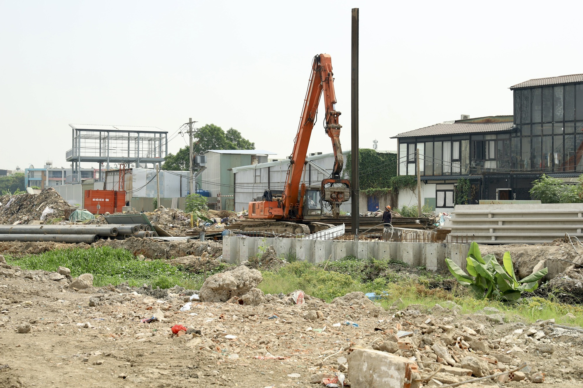 - Ảnh 4. - Ảnh 4.