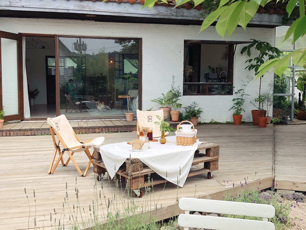 Bỏ phố về quê cải tạo nhà 30 năm tuổi: Mẹ hai con biến căn nhà cũ thành biệt thự nghỉ dưỡng, ai nhìn cũng muốn chuyển đến ở- Ảnh 4.