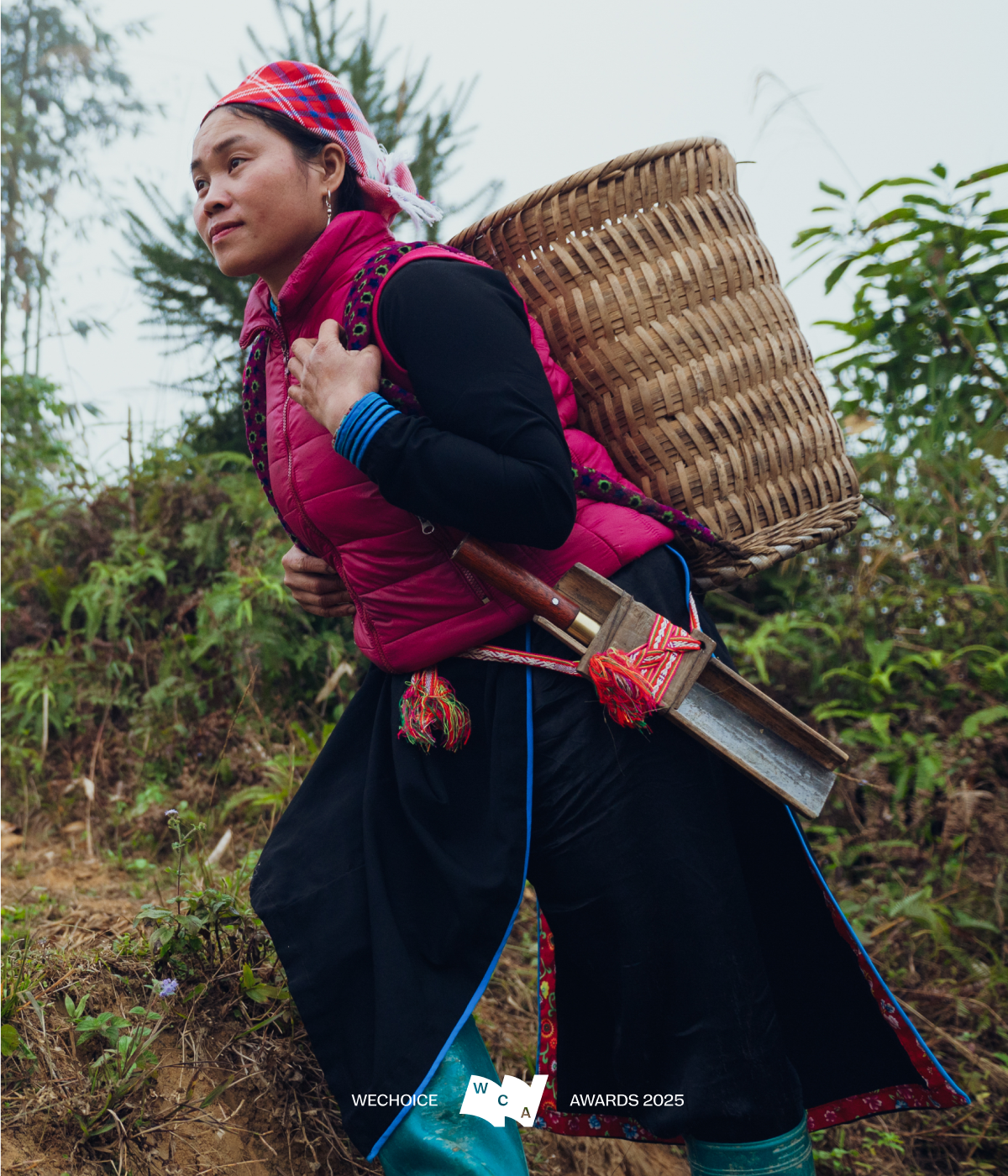 Mang 8 chiếc bánh giày, 3 con lợn và muối đi đón dâu: Anh Hà và chị Thông bắt đầu cuộc hôn nhân "mặn mòi"- Ảnh 1.