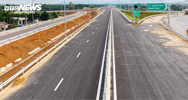 Cận cảnh cao tốc hơn 20.000 tỷ bất ngờ tạm dừng thông xe trong dịp Tết- Ảnh 6.