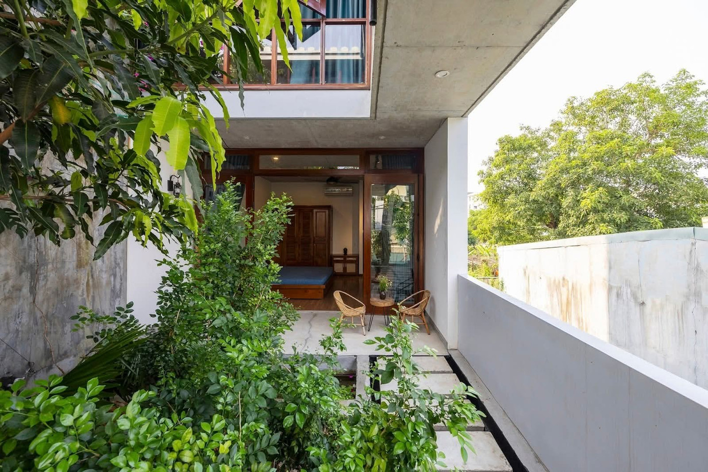 Nhà hình tổ chim: Không gian sống mềm mại giữa phố thị- Ảnh 5.