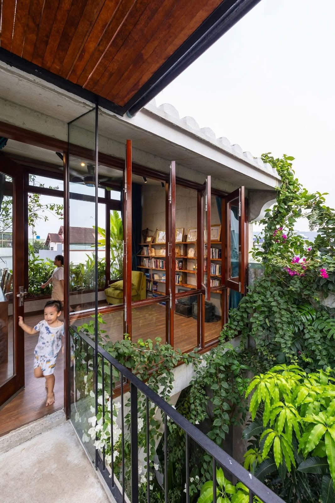 Nhà hình tổ chim: Không gian sống mềm mại giữa phố thị- Ảnh 7.