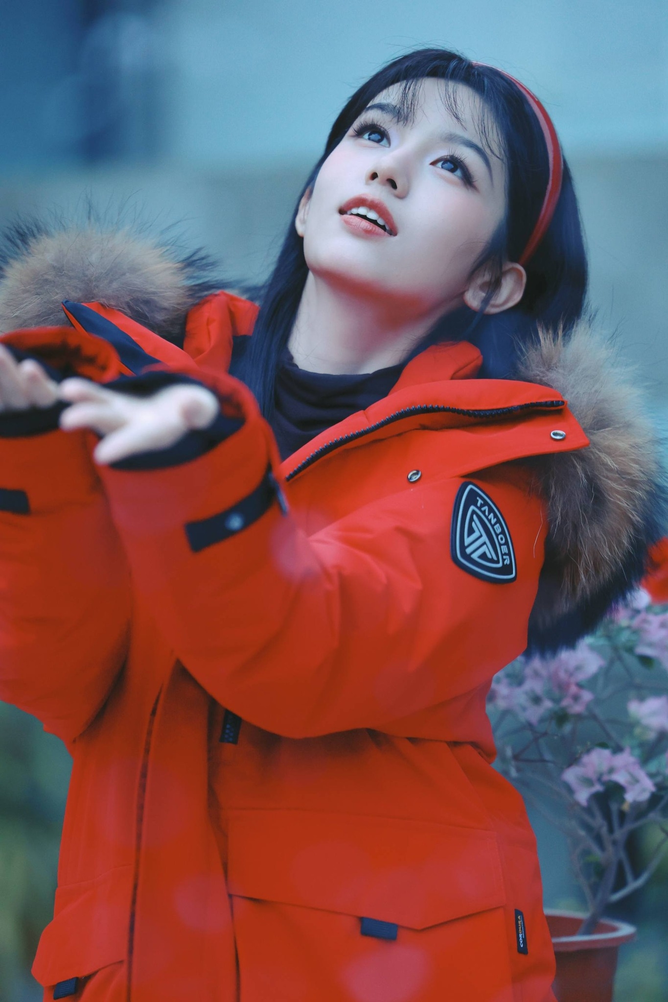 Ngắm mỹ nhân này như thấy cả biển xanh mây trăng nắng vàng: Hội tụ vẻ đẹp đất trời, đỉnh cao nhan sắc showbiz - Ảnh 8.