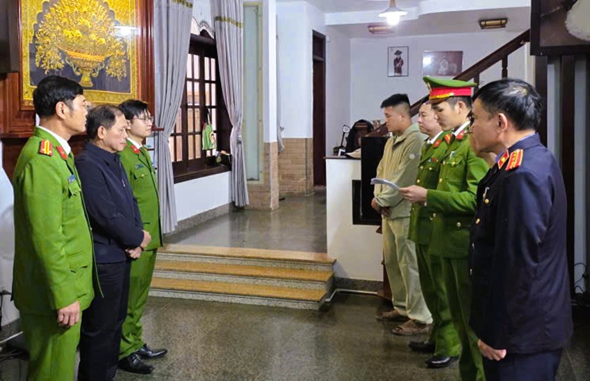 Giám đốc kinh doanh xe điện kê khống 8,3 tỉ đồng tiền lương để trốn thuế - Ảnh 1.