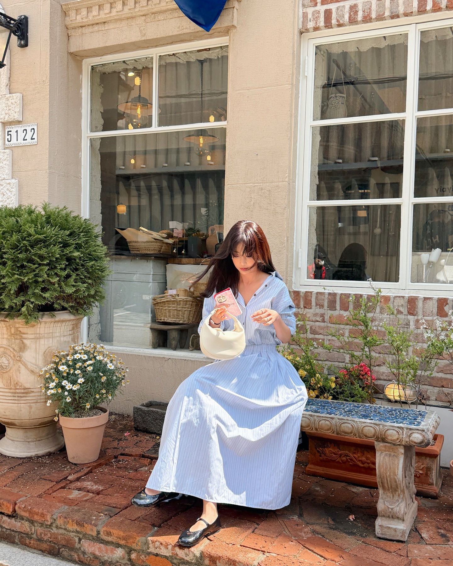 4 công thức mặc đồ đi chúc Tết chuẩn thanh lịch mà phụ nữ ngoài 40 tuổi nên ghim từ bây giờ- Ảnh 8.