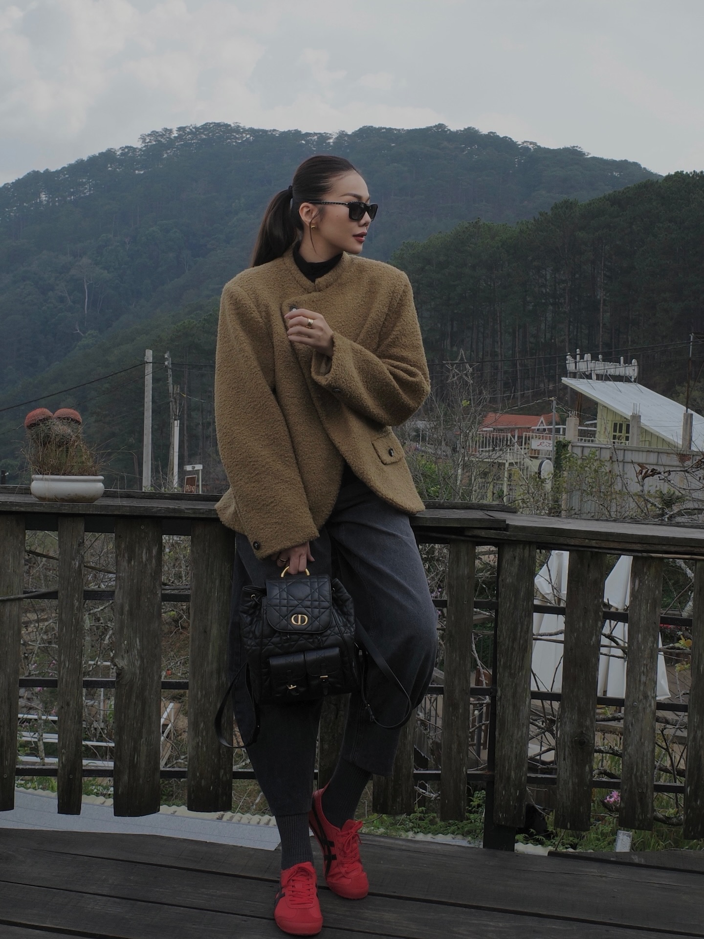 4 công thức mặc đồ đi chúc Tết chuẩn thanh lịch mà phụ nữ ngoài 40 tuổi nên ghim từ bây giờ- Ảnh 2.