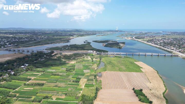 Sau nhiều lần trễ hẹn, đập dâng 1.500 tỷ thông xe ngay trước Tết Bính Ngọ- Ảnh 4.