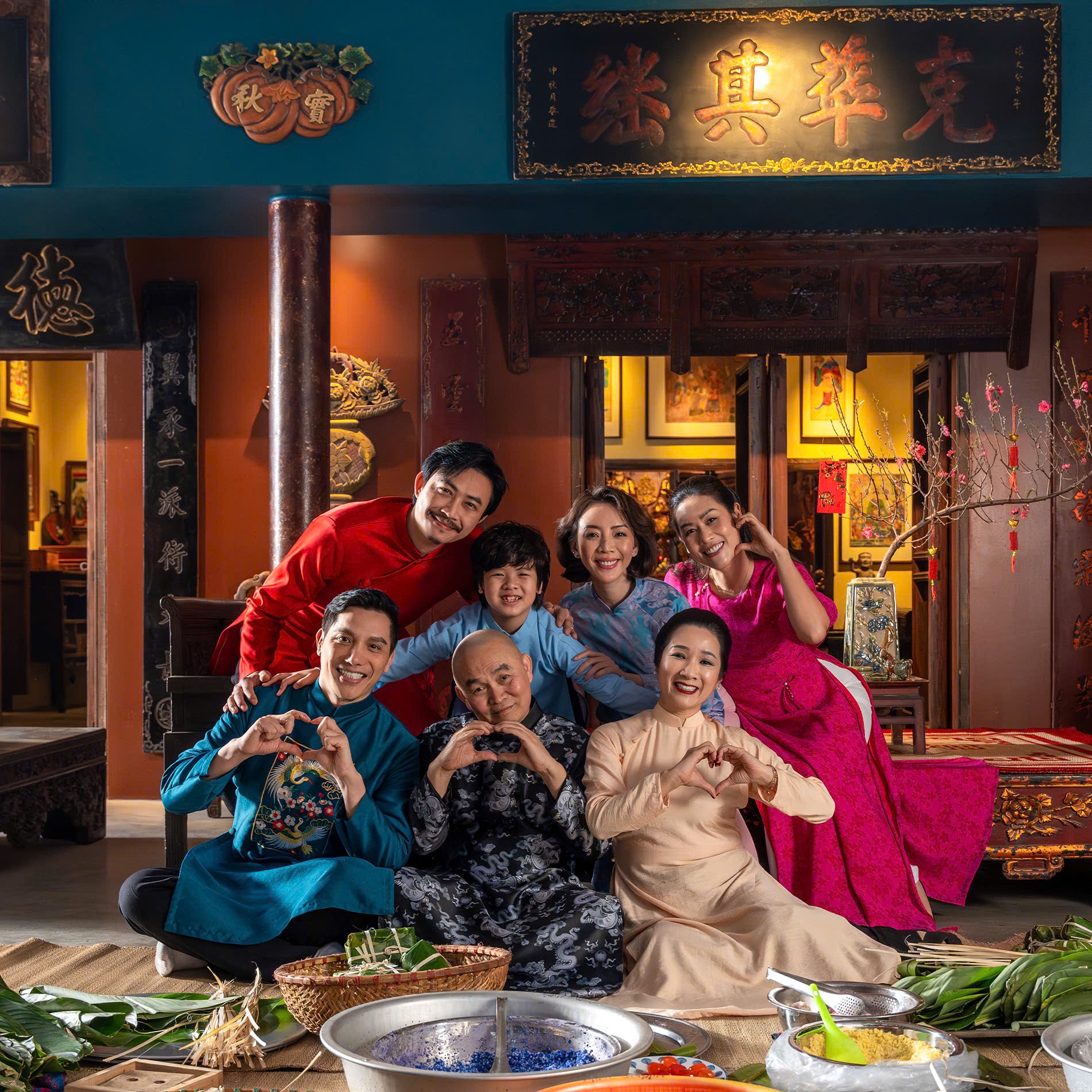 Bộ ba trăm triệu view tái hợp trong "Mùi Phở" của Minh Beta- Ảnh 1.