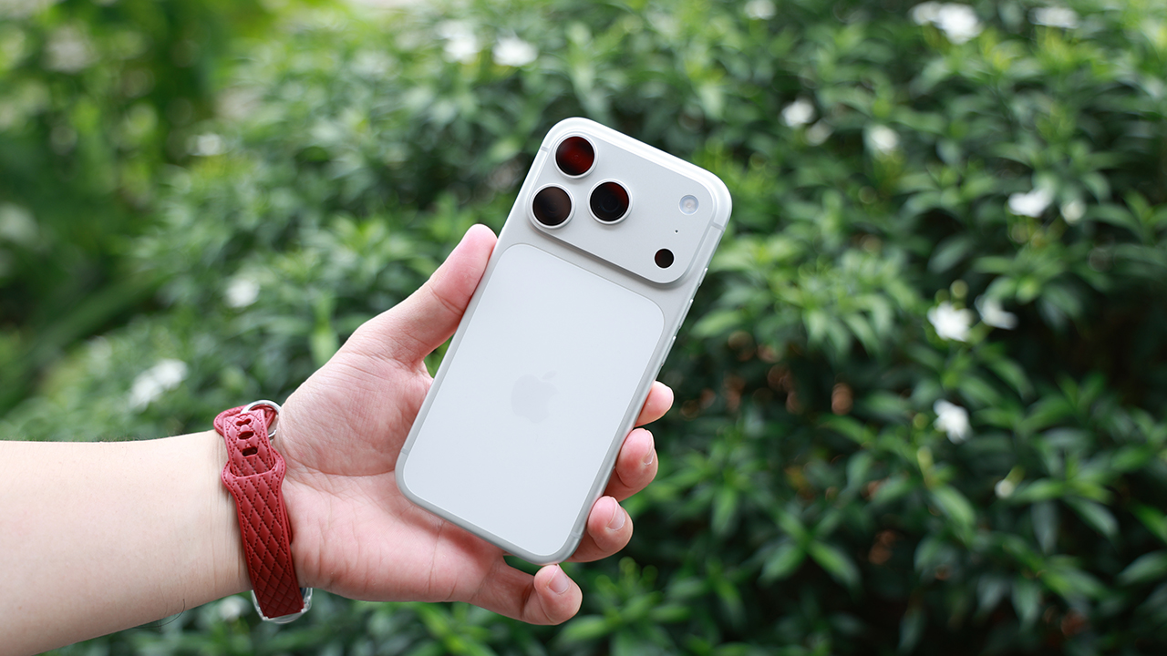 Nhiều mẫu iPhone 17 đang giảm giá mạnh sát Tết  - Ảnh 2.