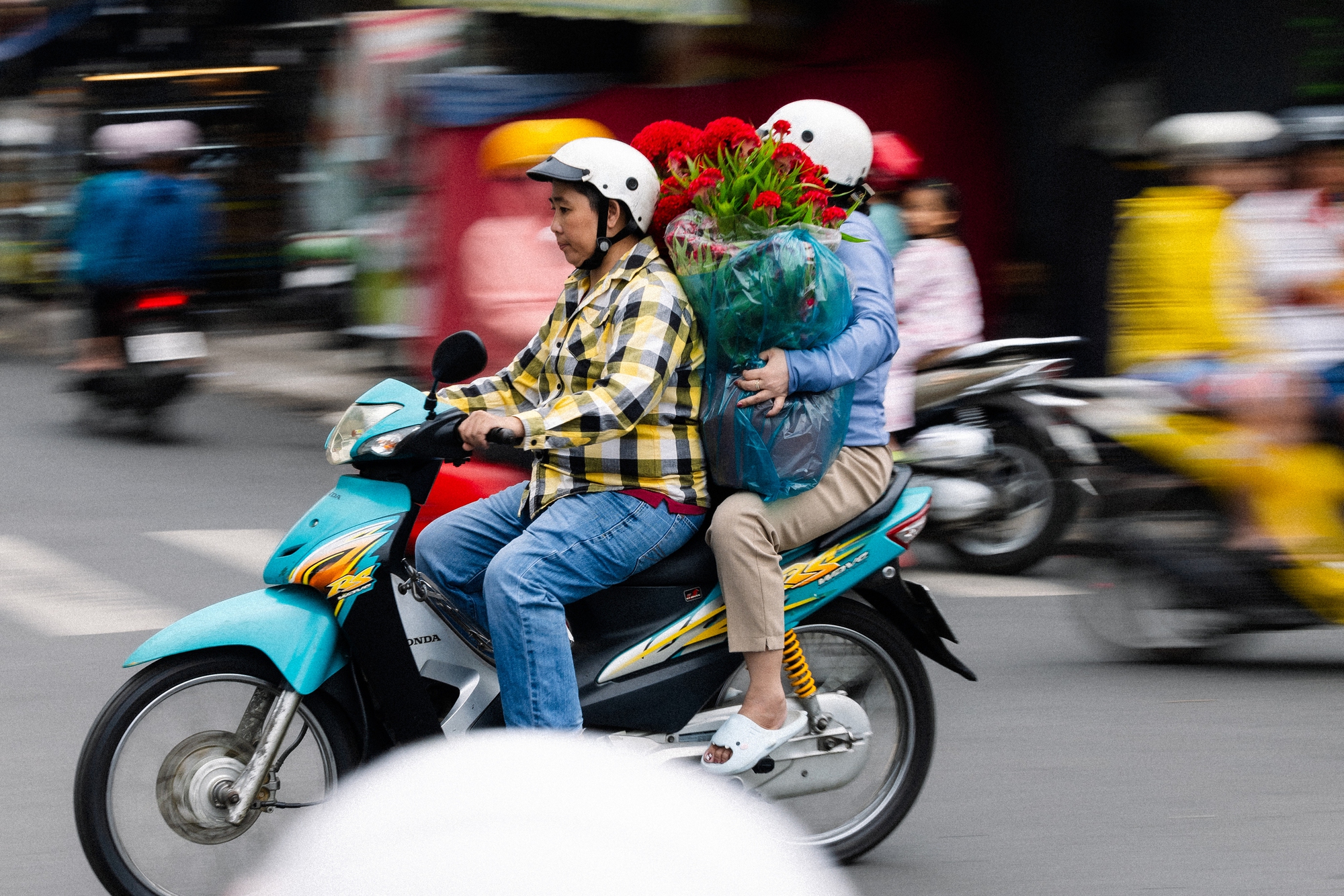 Ở lại Sài Gòn trong những ngày “rất Tết”- Ảnh 14. Ở lại Sài Gòn trong những ngày “rất Tết”- Ảnh 14.