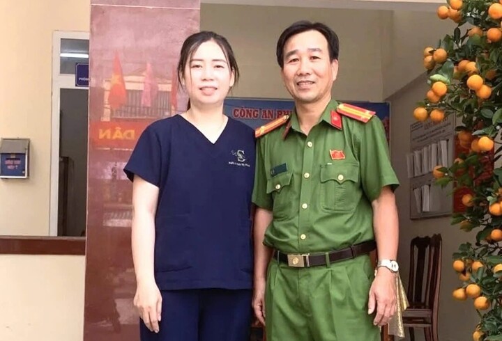 Nhận nửa tỷ đồng chuyển nhầm ngày cận Tết, người phụ nữ tìm chủ nhân để trả lại- Ảnh 1.