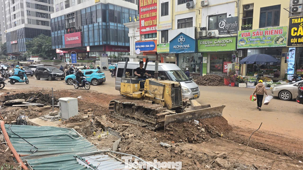 Ngổn ngang công trường thi công đường Nguyễn Tuân- Ảnh 8.