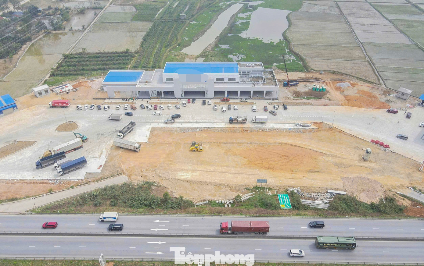 Khai thác tạm trạm dừng nghỉ trên cao tốc Bắc - Nam qua Thanh Hóa dịp Tết- Ảnh 2.