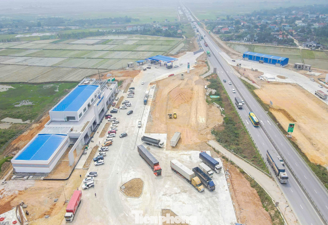 Khai thác tạm trạm dừng nghỉ trên cao tốc Bắc - Nam qua Thanh Hóa dịp Tết- Ảnh 3.