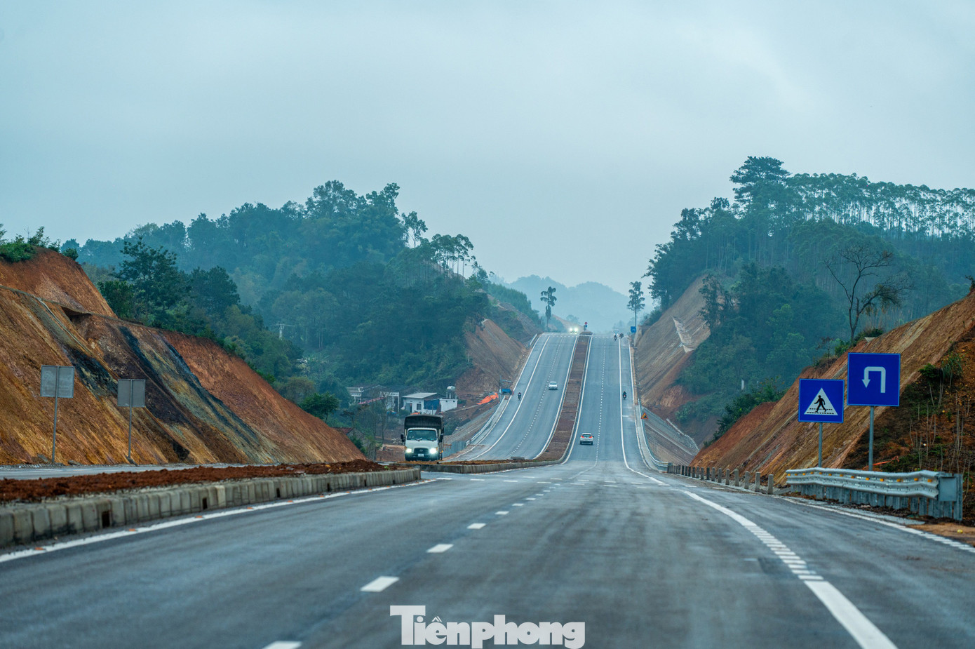 Diện mạo quốc lộ 2.300 tỷ qua Lạng Sơn vừa 'lên đời'- Ảnh 3.