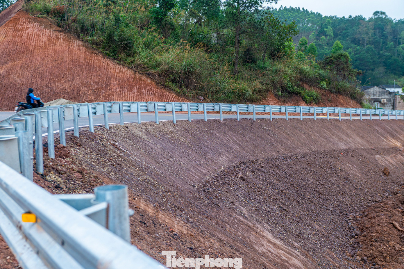 Diện mạo quốc lộ 2.300 tỷ qua Lạng Sơn vừa 'lên đời'- Ảnh 6.