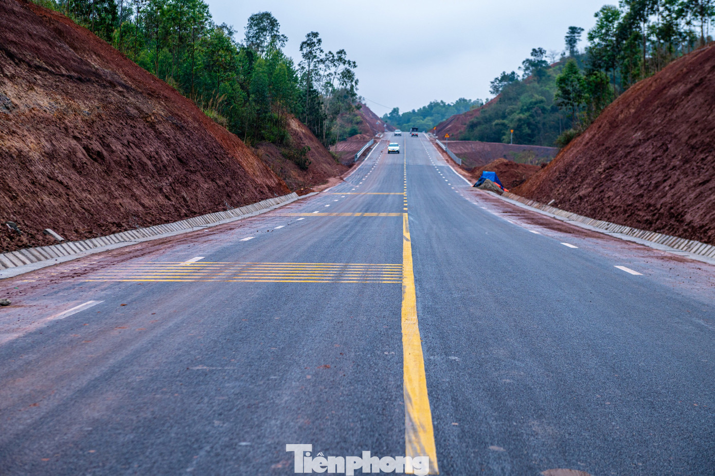 Diện mạo quốc lộ 2.300 tỷ qua Lạng Sơn vừa 'lên đời'- Ảnh 4.