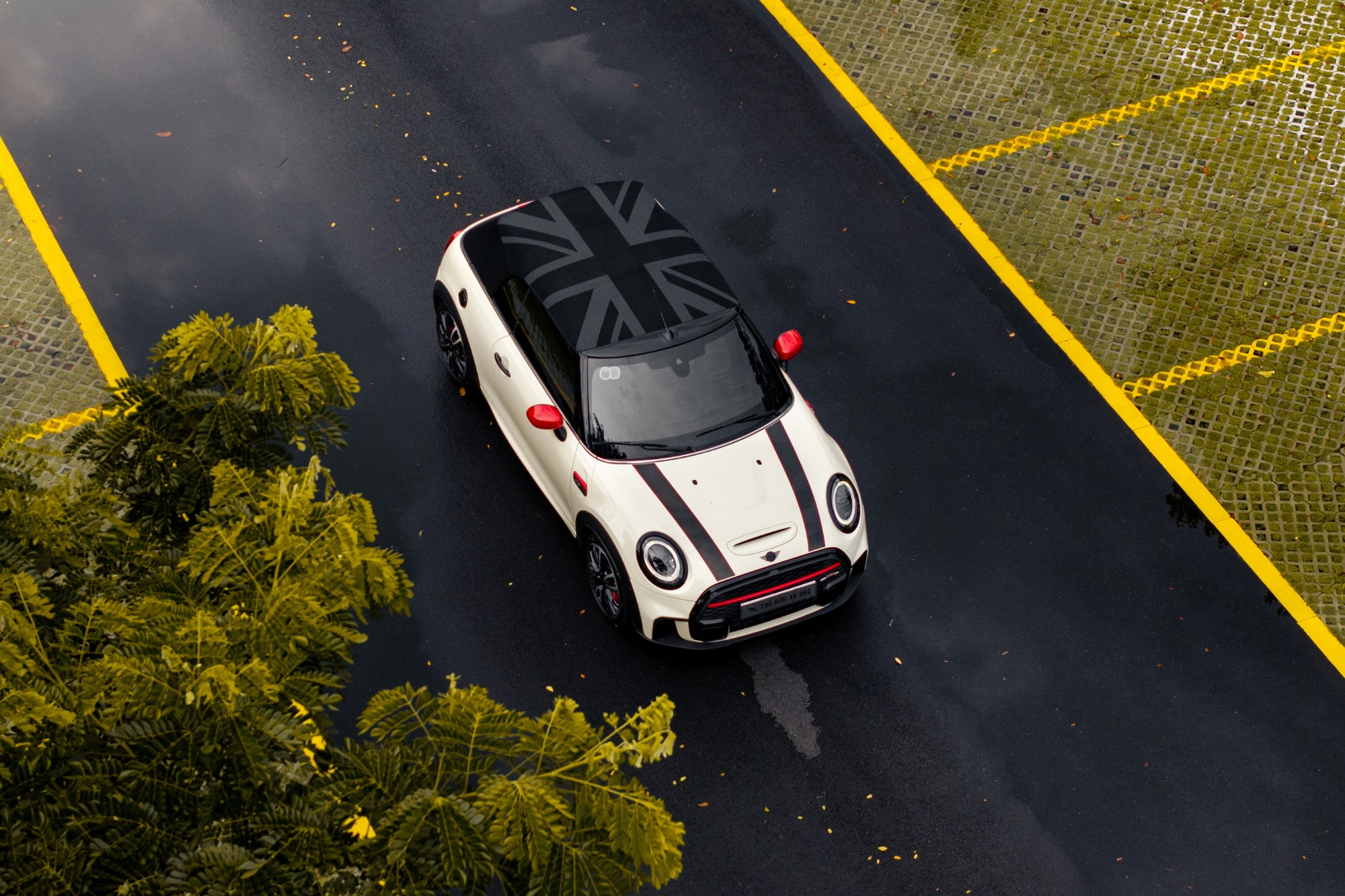 Cái gật đầu muộn của chủ xe Ferrari và hành trình ‘chụp, in ảnh, trao tay’: Cảm xúc tạo ra triệu view chứ không phải xế khủng!- Ảnh 15.