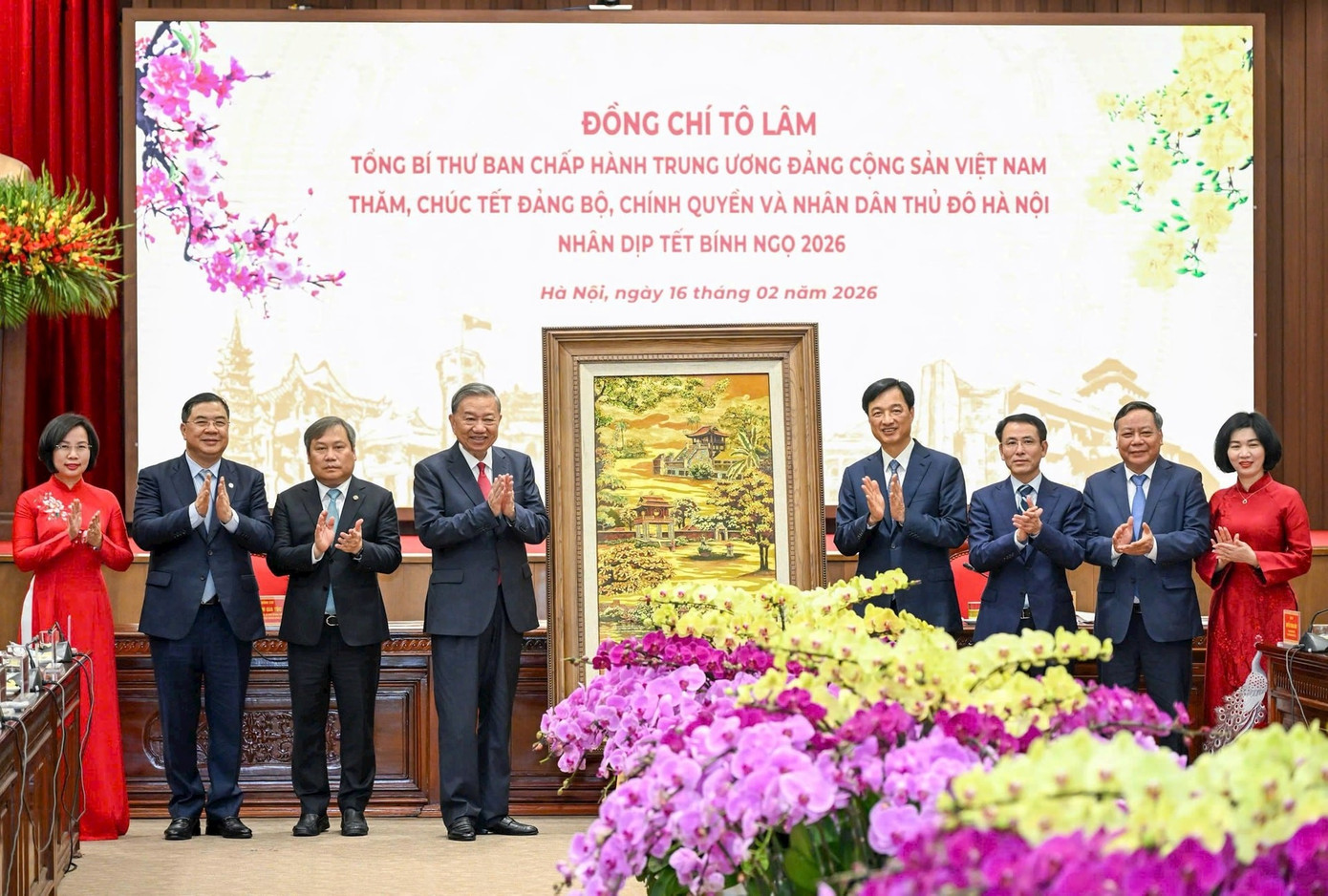 Tổng Bí thư hoan nghênh Hà Nội 'dám nhìn thẳng vào sự thật, mạnh dạn đổi mới tư duy, nghĩ lớn, làm lớn'- Ảnh 4.