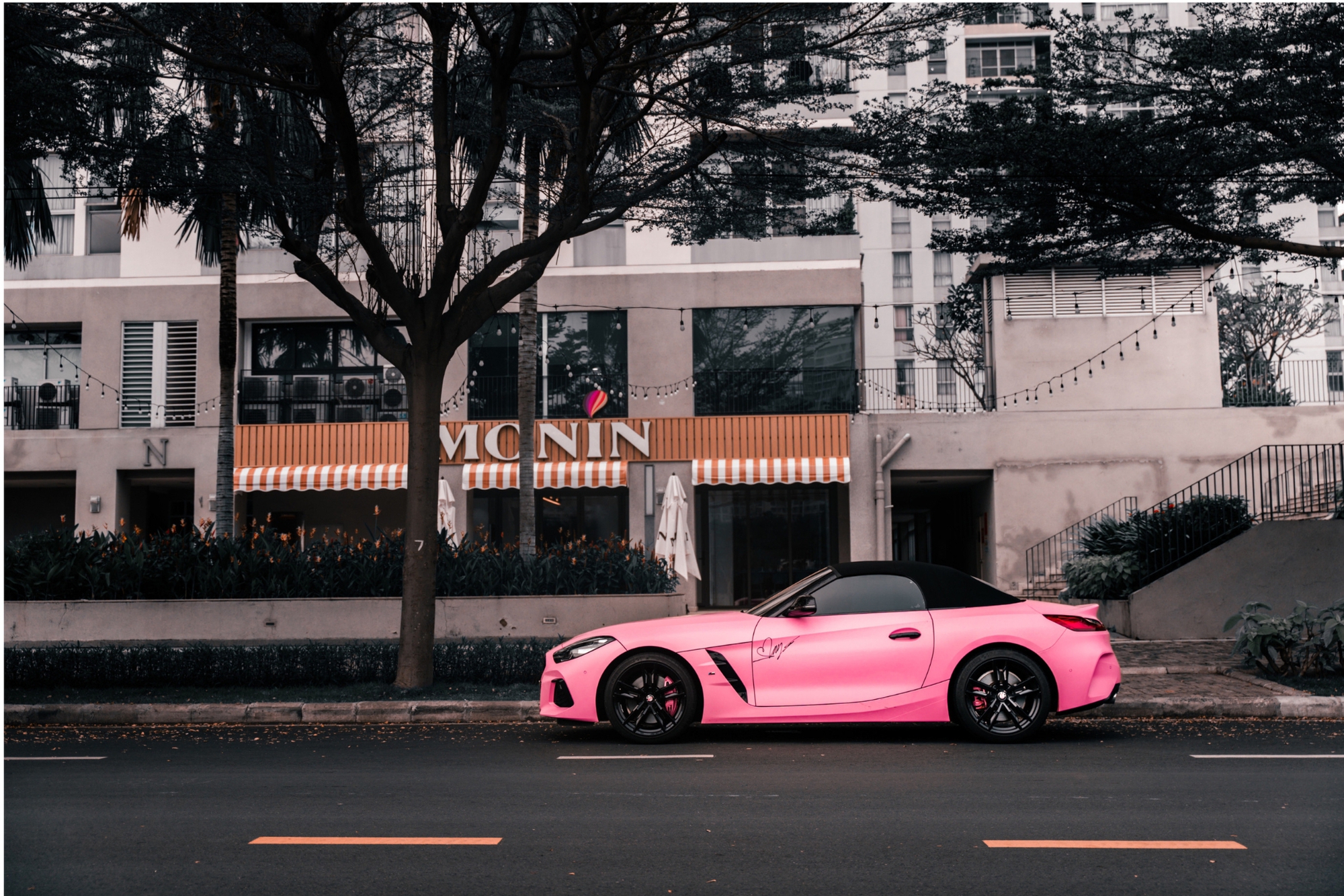 Cái gật đầu muộn của chủ xe Ferrari và hành trình ‘chụp, in ảnh, trao tay’: Cảm xúc tạo ra triệu view chứ không phải xế khủng!- Ảnh 17.