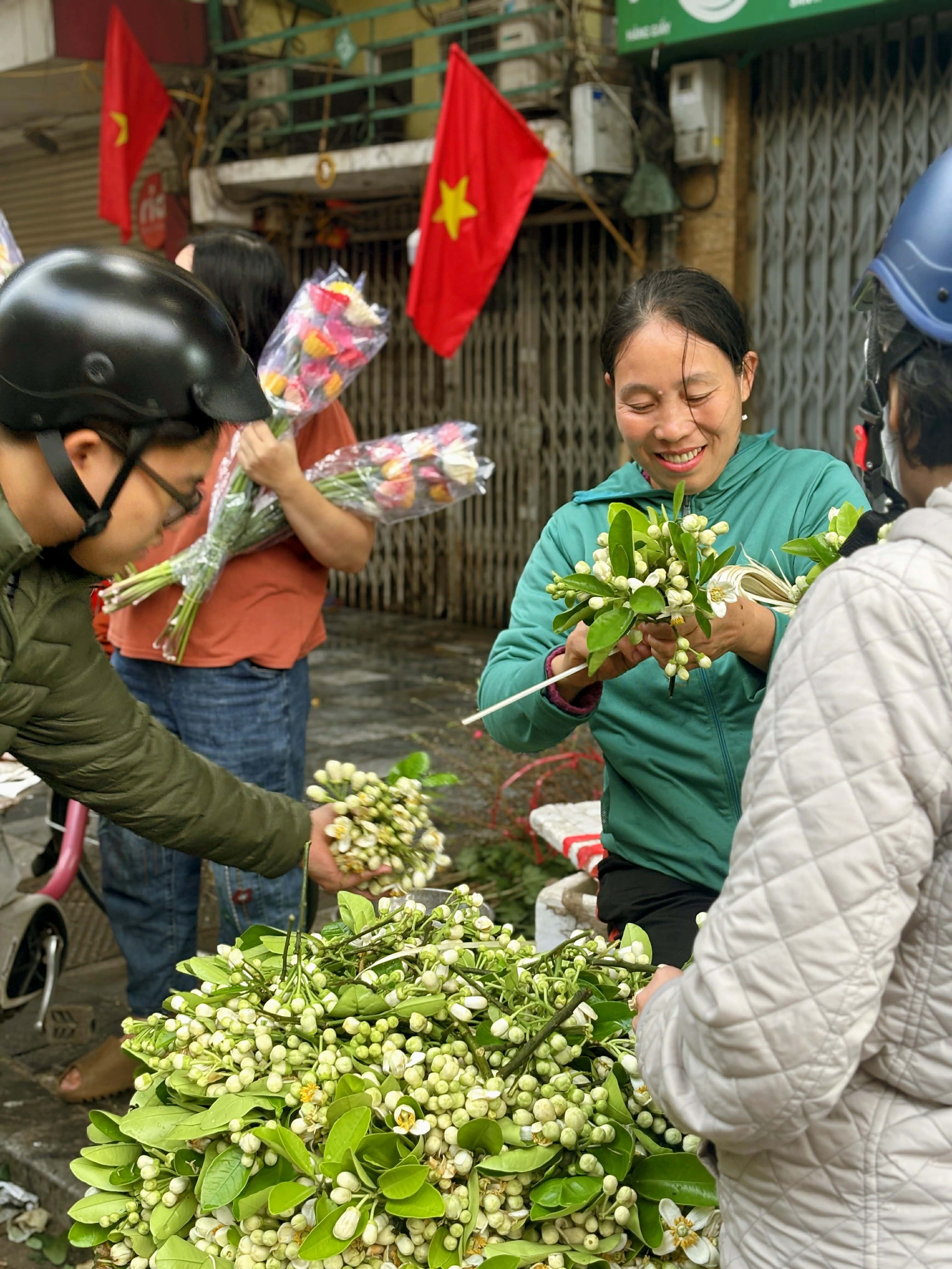 29 Tết: Không phải Hàng Bè, đây mới là nên cần đến nếu muốn tìm kiếm những nét truyền thống của Tết xưa- Ảnh 16.