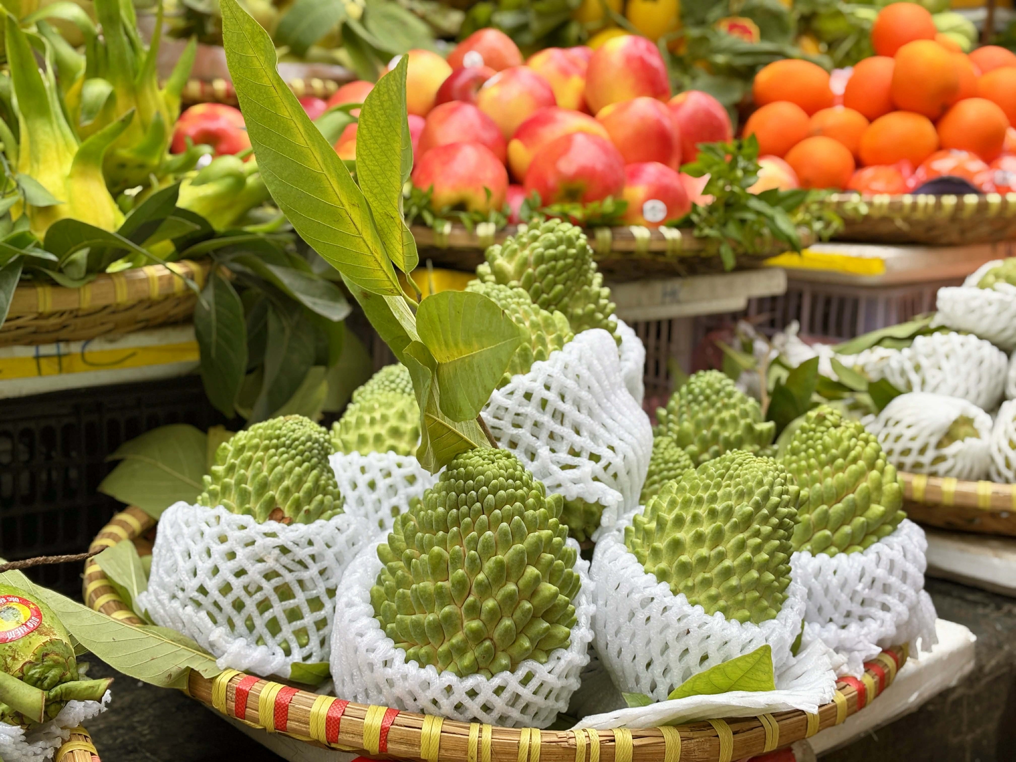 29 Tết: Không phải Hàng Bè, đây mới là nên cần đến nếu muốn tìm kiếm những nét truyền thống của Tết xưa- Ảnh 8.