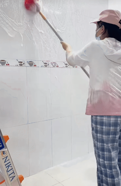 5 năm làm dâu, năm nào cũng “rửa nhà” đón Tết: Xịt nước khắp nhà từ tủ lạnh đến sàn nhà... dân tình vừa lo vừa nể- Ảnh 6.