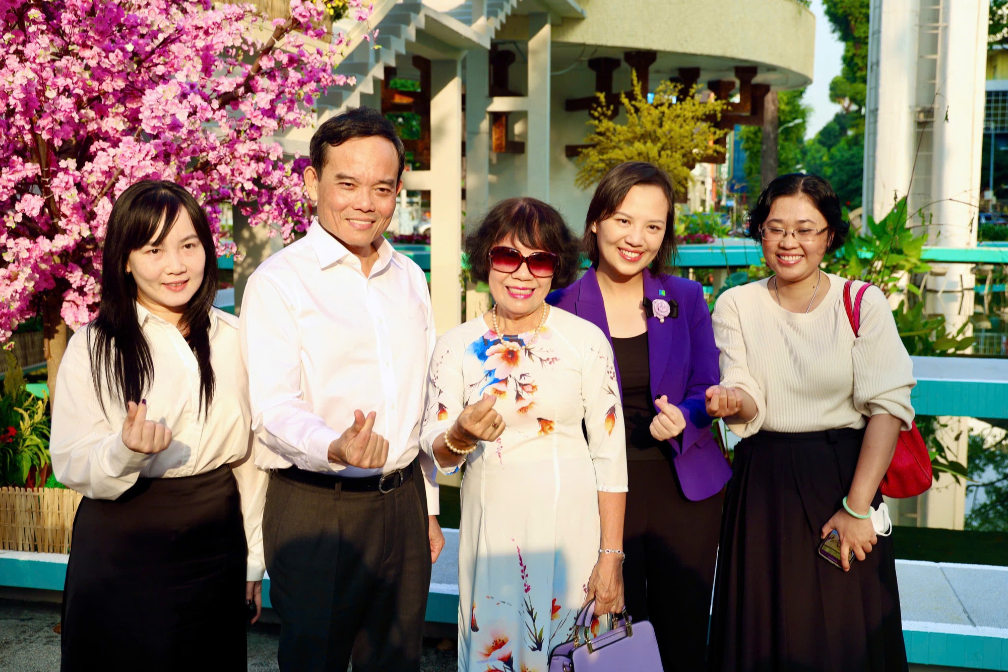 Mùa xuân đầu tiên của siêu đô thị TPHCM - Ảnh 4.