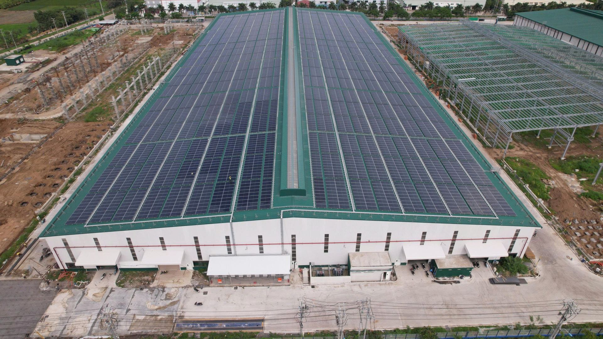 Hai tỷ phú Việt bước vào cuộc chơi năng lượng: Hòa Phát muốn "tự cung tự cấp", Vingroup muốn bán điện cho cả hệ sinh thái - Ảnh 1.