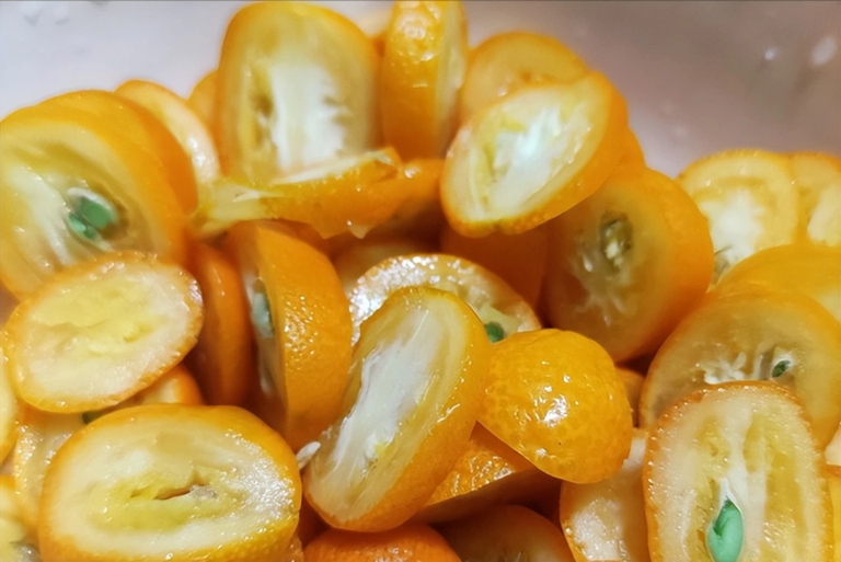 Loại cây "may mắn" ngày Tết của người Việt hóa ra quả cũng là vị thuốc bổ nhuận phổi, tiêu đờm, tốt cho tiêu hóa - Ảnh 2.